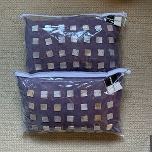 4/$30 ❄️ Homestyles accent pillows